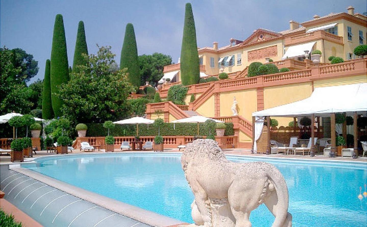 Villa Leopola suimming pool