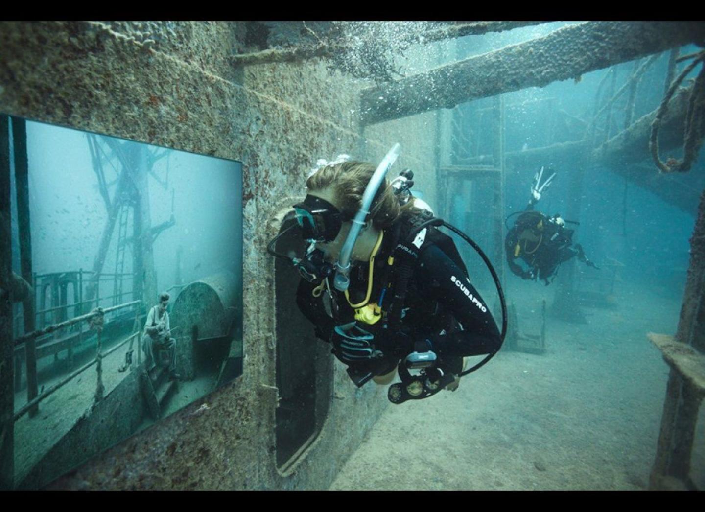 Vanderberg wreck photograph exposition by Andreas Franke