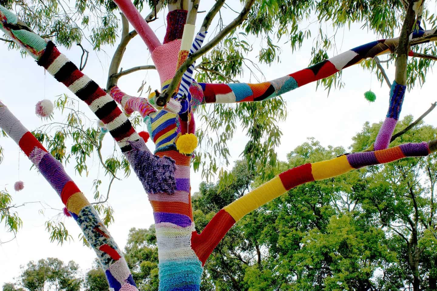 Yarn bombing in a tree Yarn bombing tree