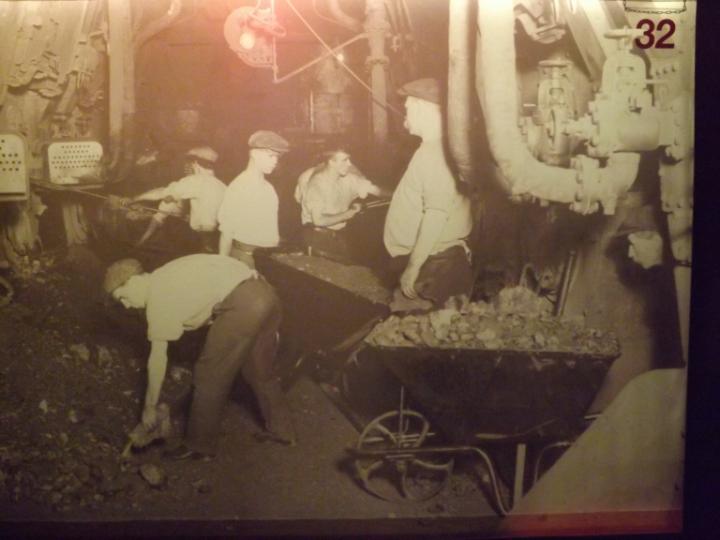 Blackman gang Titanic calderas carbón fogoneros foto blanco y negro